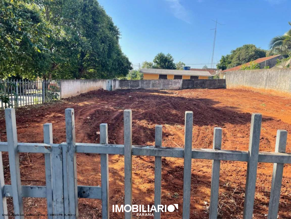 Terreno para  venda em Centro, Goioerê, 614,00m²