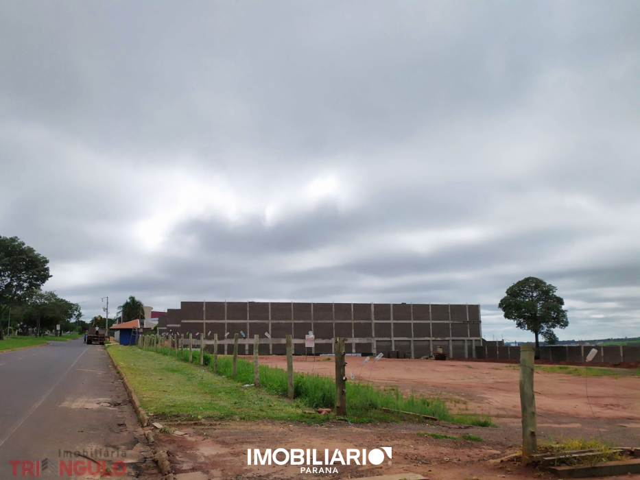 Terreno para  alugar em Zona VII, Umuarama, 840,00m²