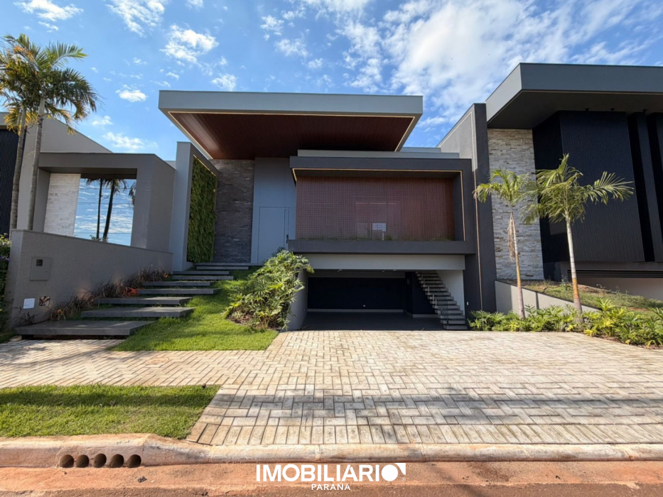 Residência para  venda em Parque Residencial Interlagos, Umuarama, 375,00m², com 3 quartos