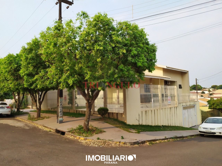 Residência para  venda em Jardim Global, Umuarama, 203,00m², com 3 quartos