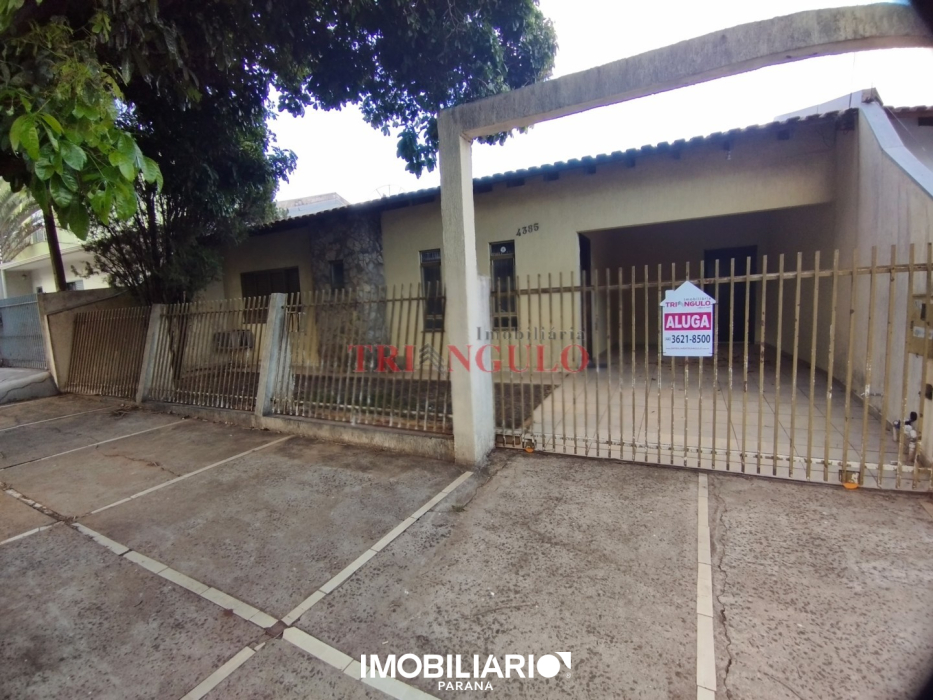 Residência para  alugar em Zona VI, Umuarama