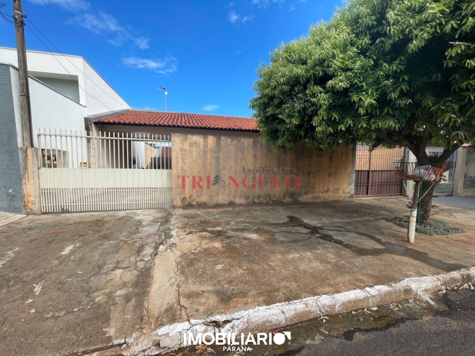 Residência para  venda em Jardim Petrópolis, Umuarama, 360,00m², com 5 quartos