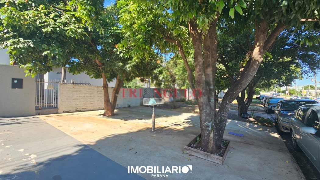 Residência para  venda em Zona V, Umuarama, 271,00m², com 2 quartos