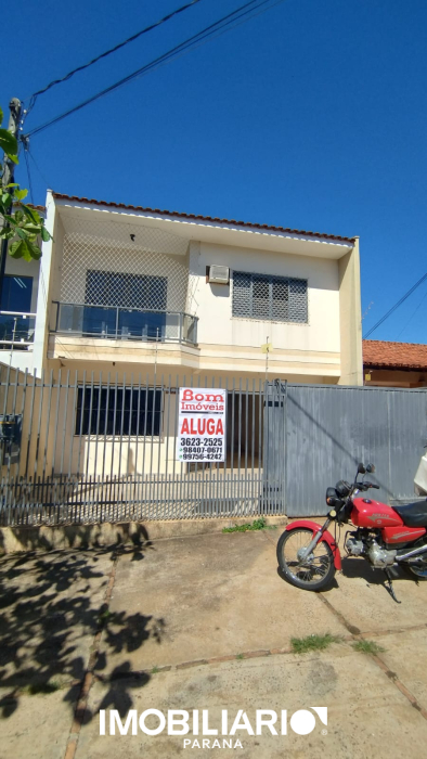 Residência para  alugar em Zona II, Umuarama, 230,00m², com 3 quartos