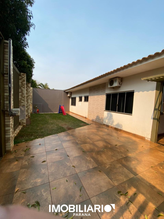 Residência para  venda em Jardim Residencial Araucária, Campo Mourão, 490,00m², com 2 quartos