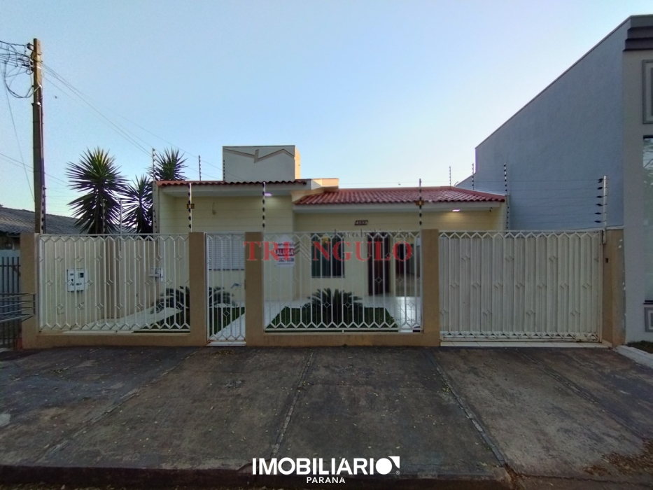 Residência para  venda em Zona III, Umuarama, 224,00m², com 4 quartos