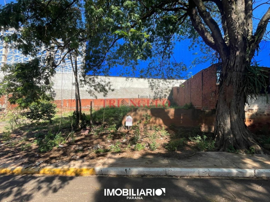 Terreno para  venda em Parque das Laranjeiras, Umuarama, 182,00m²