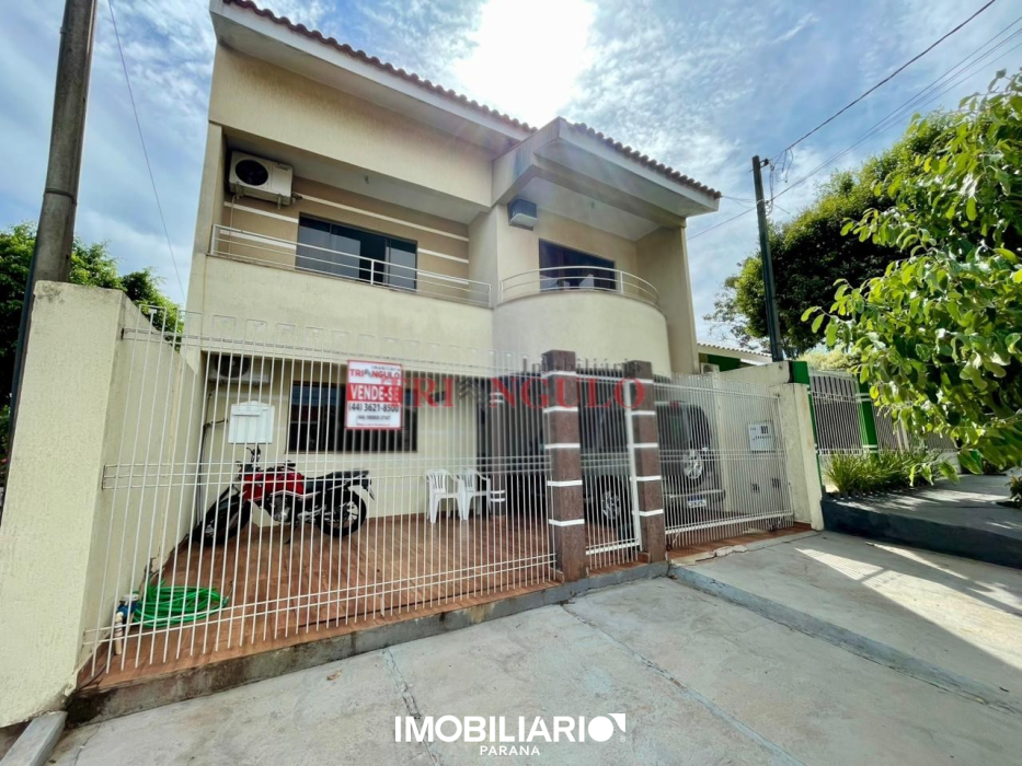 Sobrado para  venda em Zona V, Umuarama, 123,00m², com 3 quartos