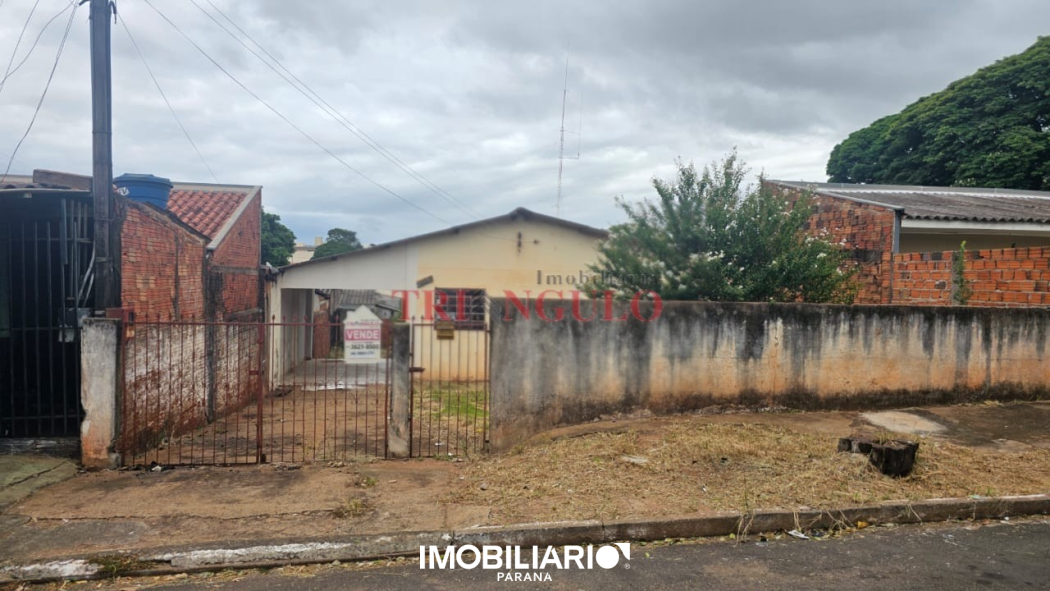 Residência para  venda em Conjunto Residencial Córrego Longe, Umuarama, 264,00m², com 2 quartos
