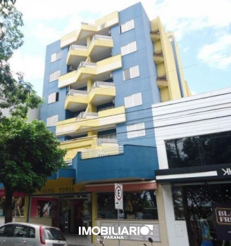 Sala Comercial para  alugar em Zona III, Umuarama, 131,00m²