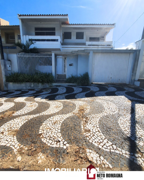 Residência para  alugar em Zona I-A, Umuarama, com 4 quartos