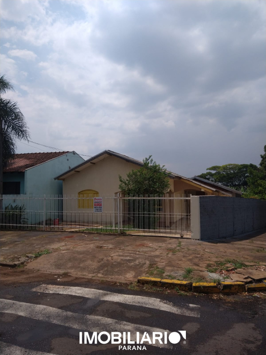 Residência para  alugar em Parque San Caetano, Umuarama, 85,00m², com 3 quartos