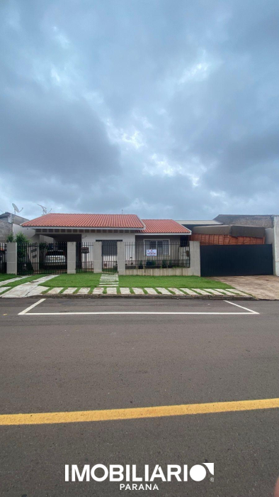 Comercial E Residencial para  venda em Centro, Campo Mourão, 106,00m², com 3 quartos