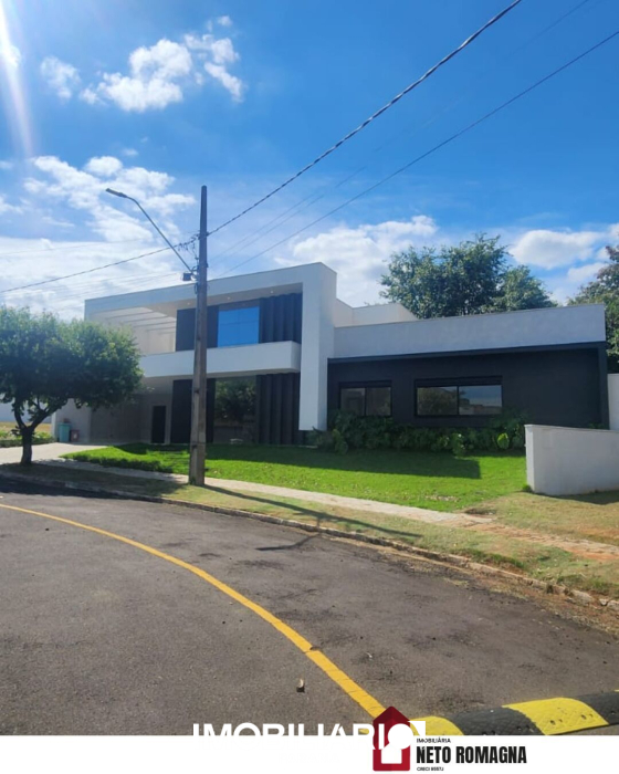 Residência para  venda em Residencial Central Park, Umuarama, 365,00m², com 3 quartos