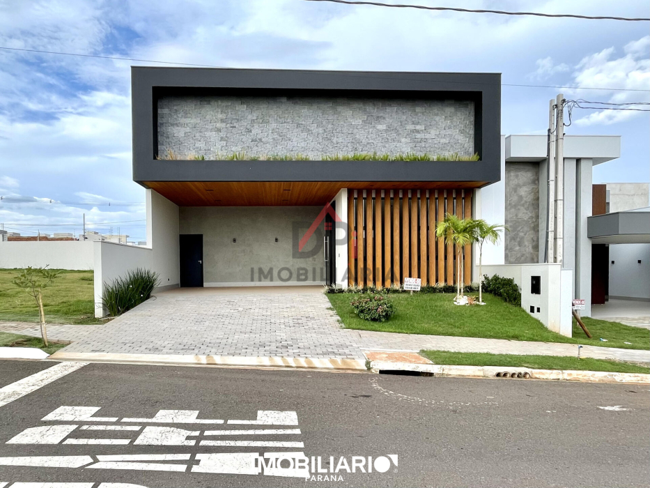 Residência para  venda em Parque Residencial Interlagos II, Umuarama, 297,00m², com 3 quartos