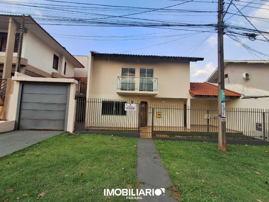 Sobrado para  venda em Centro, Campo Mourão, 160,00m², com 3 quartos