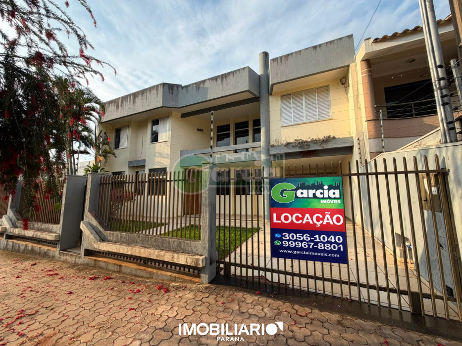Comércio Residencial para  alugar em Zona II, Umuarama, com 2 quartos