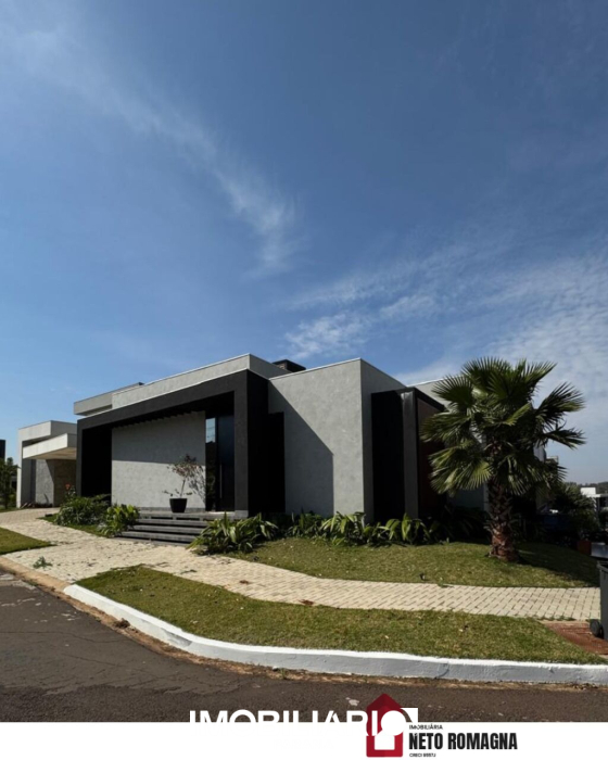 Residência para  venda em Gleba Figueira, Umuarama, 270,00m², com 3 quartos