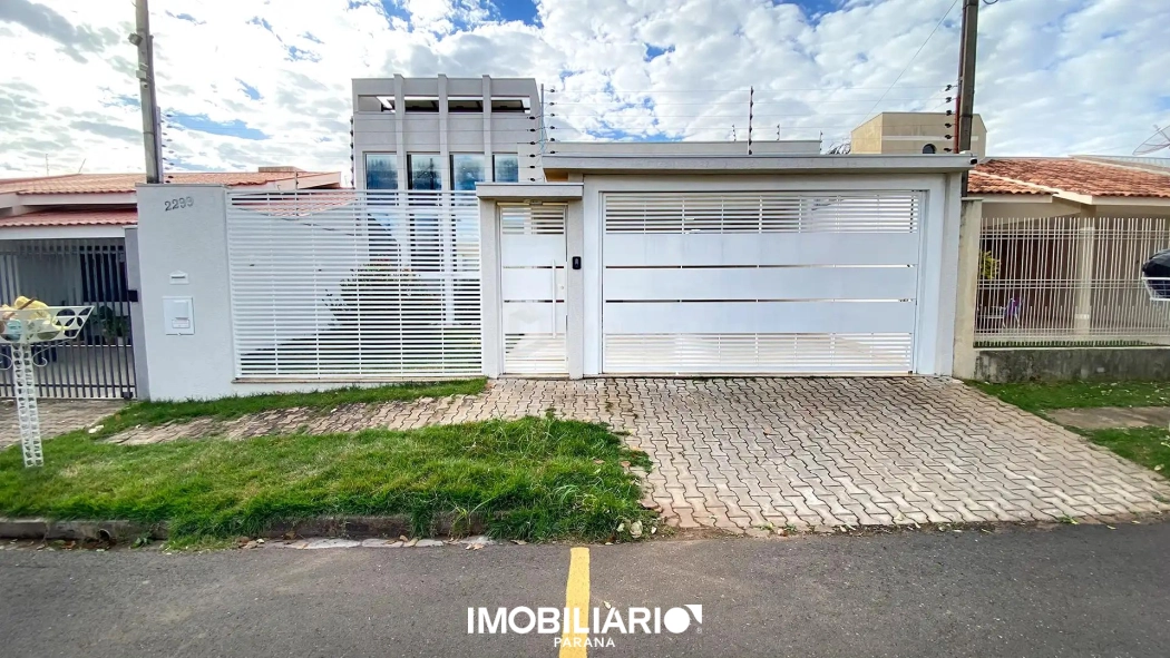 Residência para  venda em Parque Bandeirantes, Umuarama, 275,00m², com 3 quartos