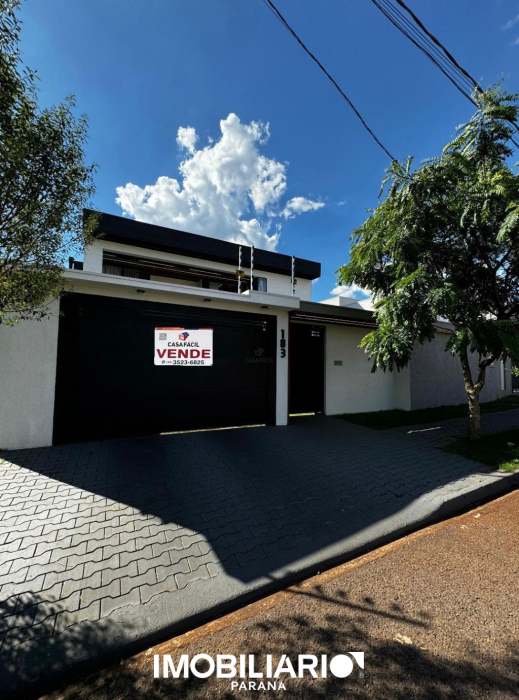 Sobrado para  venda em Jardim Residencial do Lago, Campo Mourão, 350,00m²