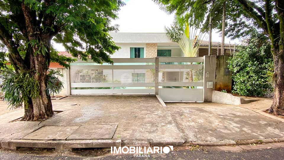 Sobrado para  venda em Zona I, Umuarama, 452,00m², com 3 quartos