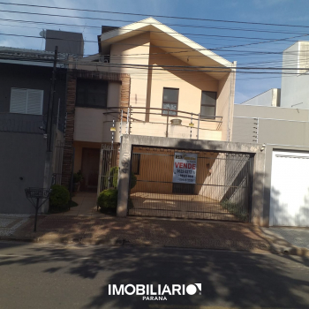 Sobrado para  venda em Zona II, Umuarama, 229,48m², com 3 quartos