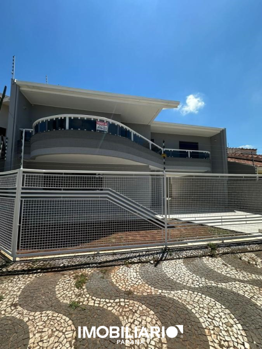 Residência para  alugar em Zona I-A, Umuarama, 456,00m², com 3 quartos