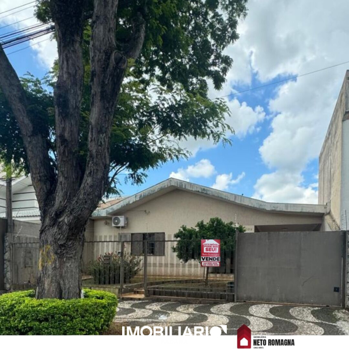 Residência para  venda em Zona I, Umuarama, 380,00m², com 3 quartos