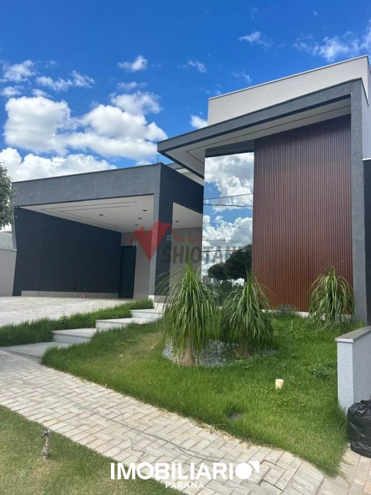 Residência para  venda em Condominio Residencial Jardins Versales, Umuarama, 297,00m²