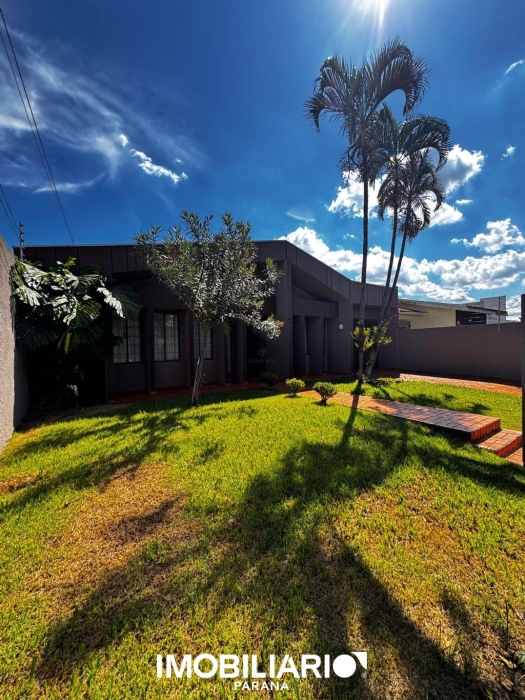 Comercial E Residencial para  venda em Jardim São Pedro, Campo Mourão, 249,00m², com 3 quartos