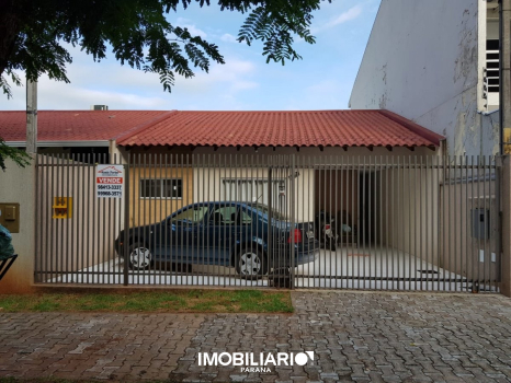 Imóvel para  venda em Zona VI, Umuarama, 262,00m², com 3 quartos