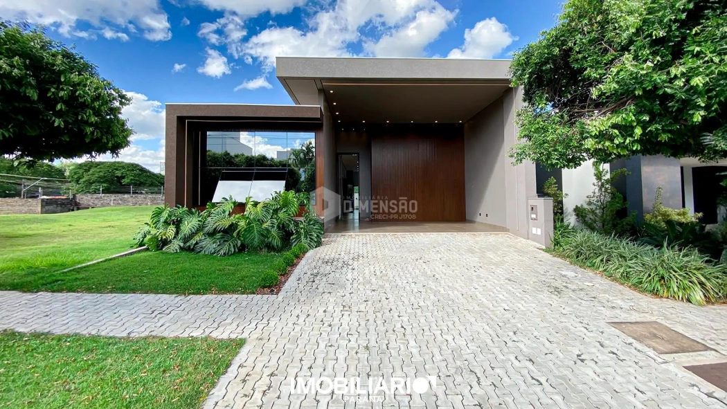 Residência para  venda em Condomínio Central Park, Umuarama, 360,00m², com 3 quartos