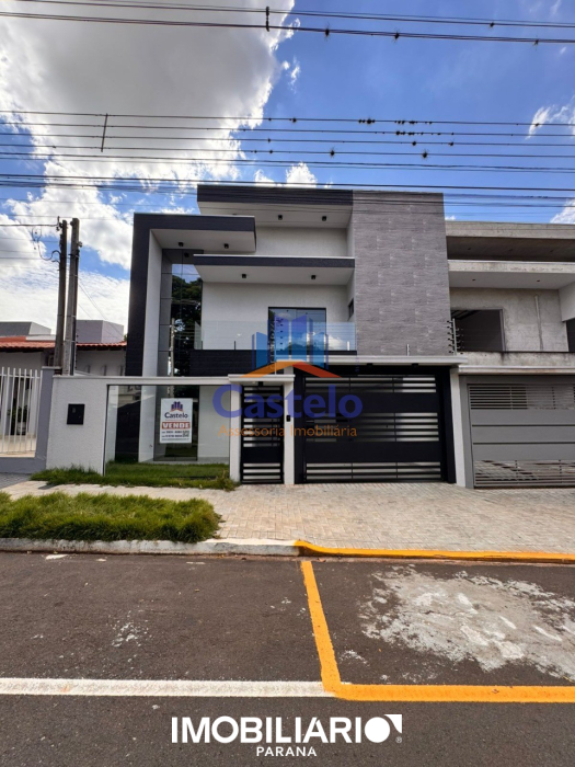 Sobrado para  venda em Zona III, Umuarama, 135,00m², com 3 quartos