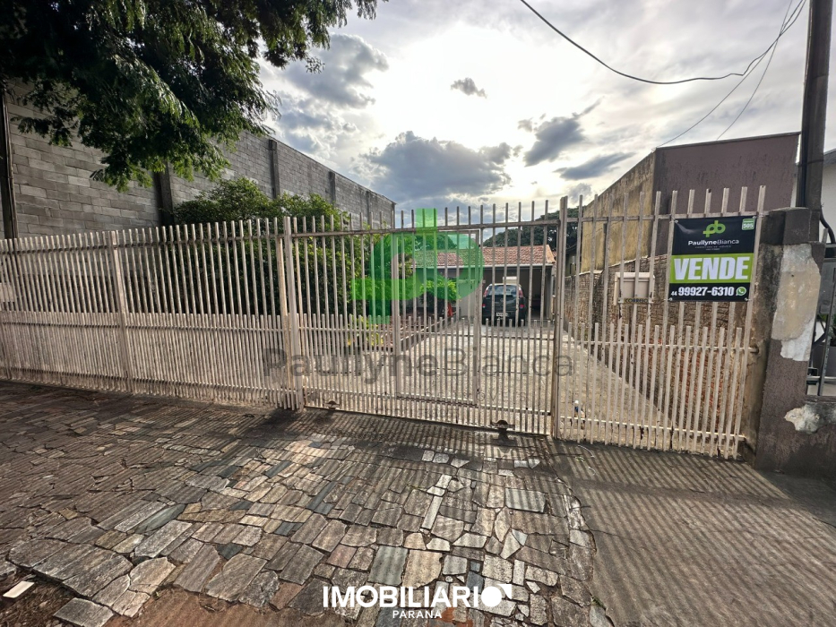 Prédio Comercial para  venda em Zona VI, Umuarama, 295,00m², com 3 quartos