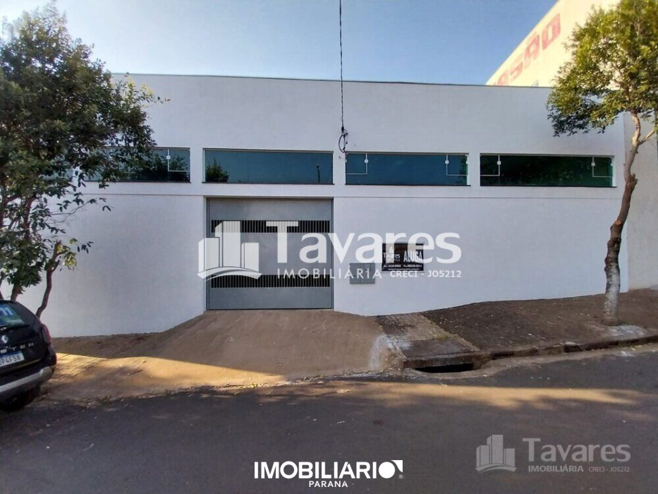 Loja Comercial para  alugar em Zona III, Umuarama, 545,00m²