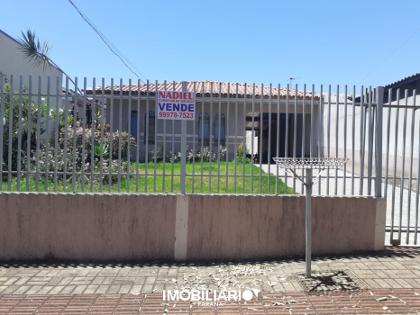 Residência para  venda em Centro, Campo Mourão, 475,00m², com 3 quartos