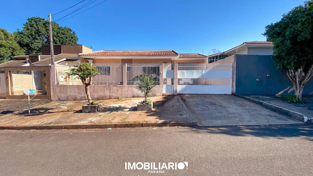 Imóvel para  venda em Zona VI, Umuarama, 227,50m², com 2 quartos