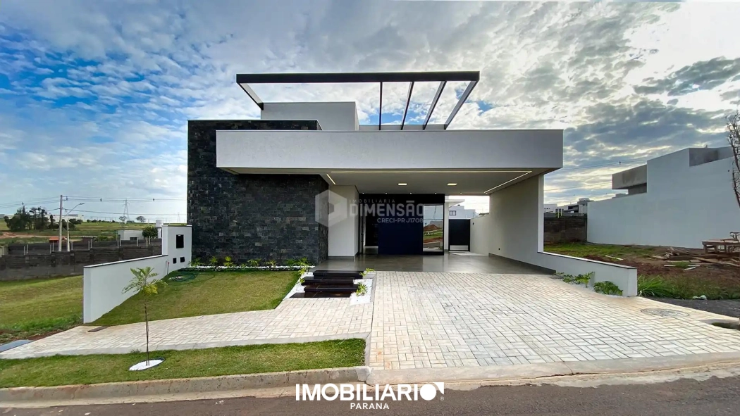 Residência para  venda em Condomínio Paysage Unique, Umuarama, 326,00m², com 3 quartos