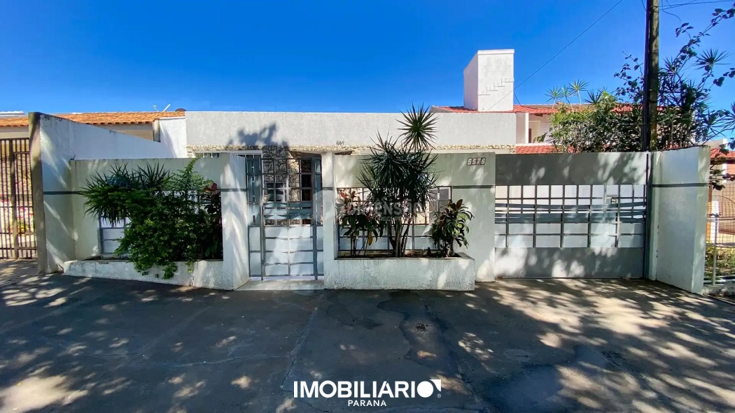 Residência para  venda em Zona Armazém, Umuarama, 302,85m², com 3 quartos