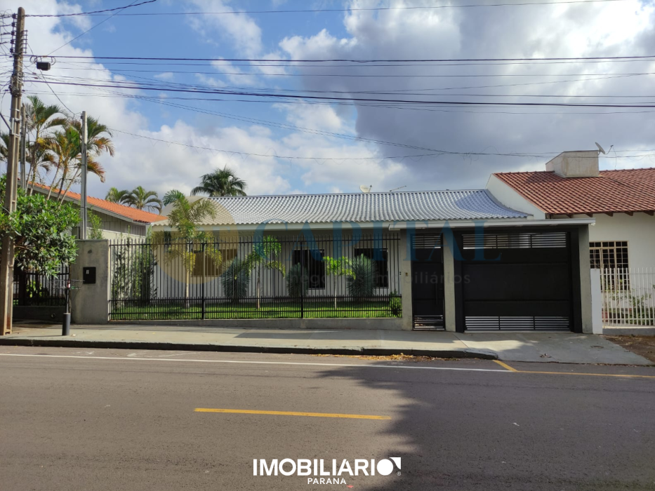 Residência para  venda em Zona II, Umuarama, 276,13m², com 2 quartos