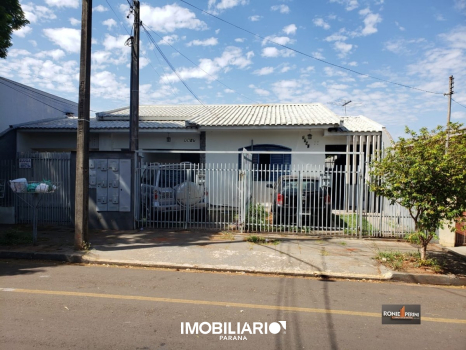 Residência para  venda em Zona II, Umuarama, 490,00m², com 9 quartos