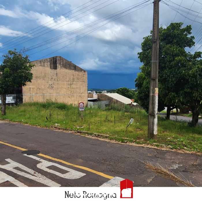 Terreno para  venda em Parque do Lago, Umuarama, 412,00m²