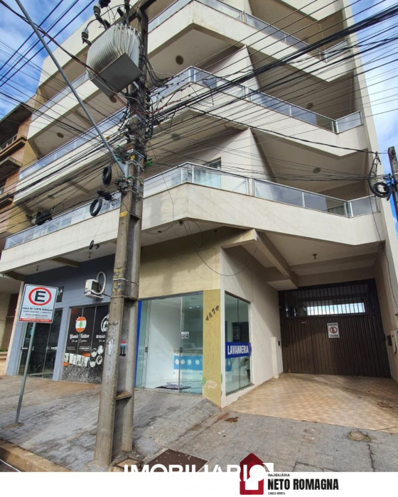 Apartamento para  alugar em Zona III, Umuarama, com 3 quartos