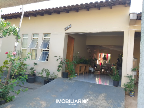 Residência para  venda em Zona VII, Umuarama, 517,15m², com 3 quartos