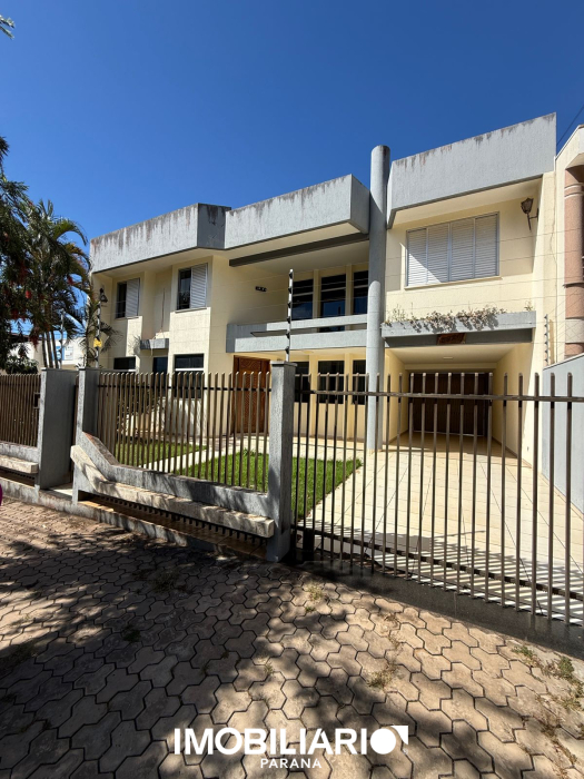 Residência para  alugar em Zona II, Umuarama, 310,00m², com 2 quartos