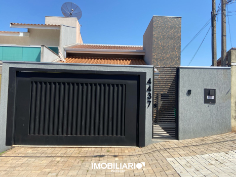 Residência para  venda em Zona V, Umuarama, 143,00m², com 3 quartos