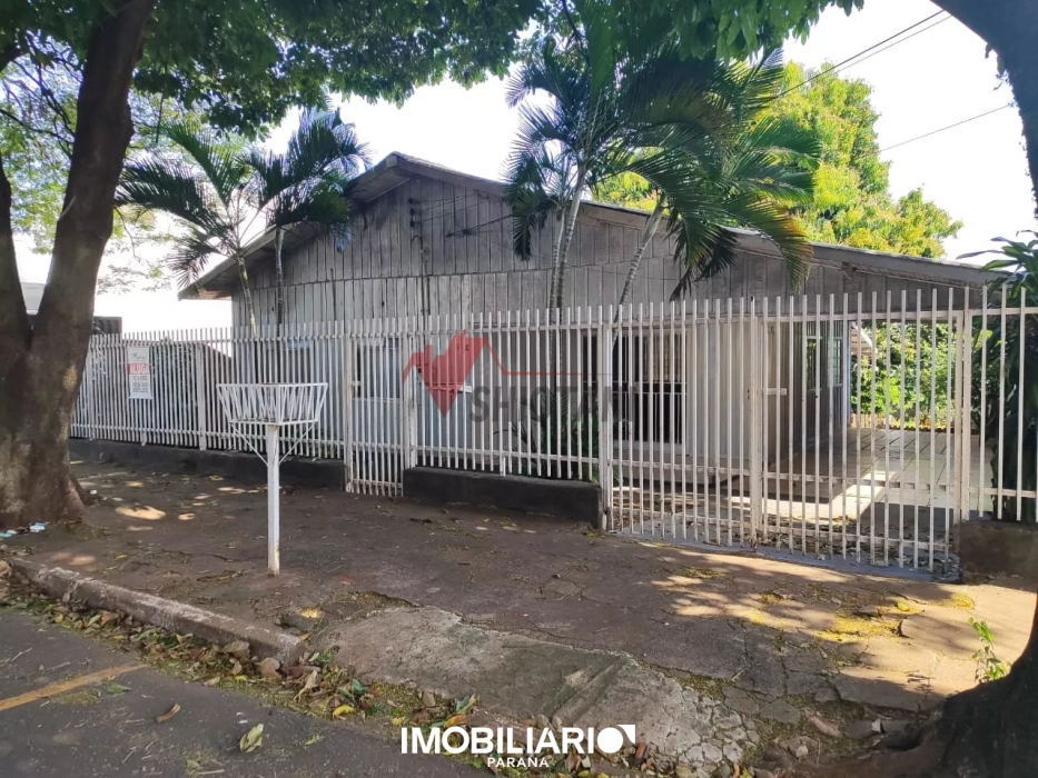 Residência para  alugar em Zona II, Umuarama, 525,00m²