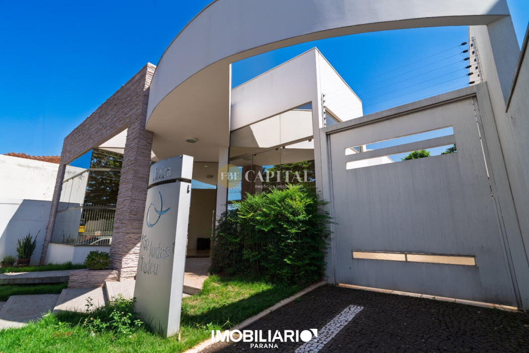 Sala Comercial para  venda em Zona I, Umuarama, 345,02m²