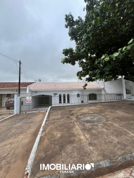 Residência para  venda em Zona V, Umuarama, 145,00m², com 3 quartos
