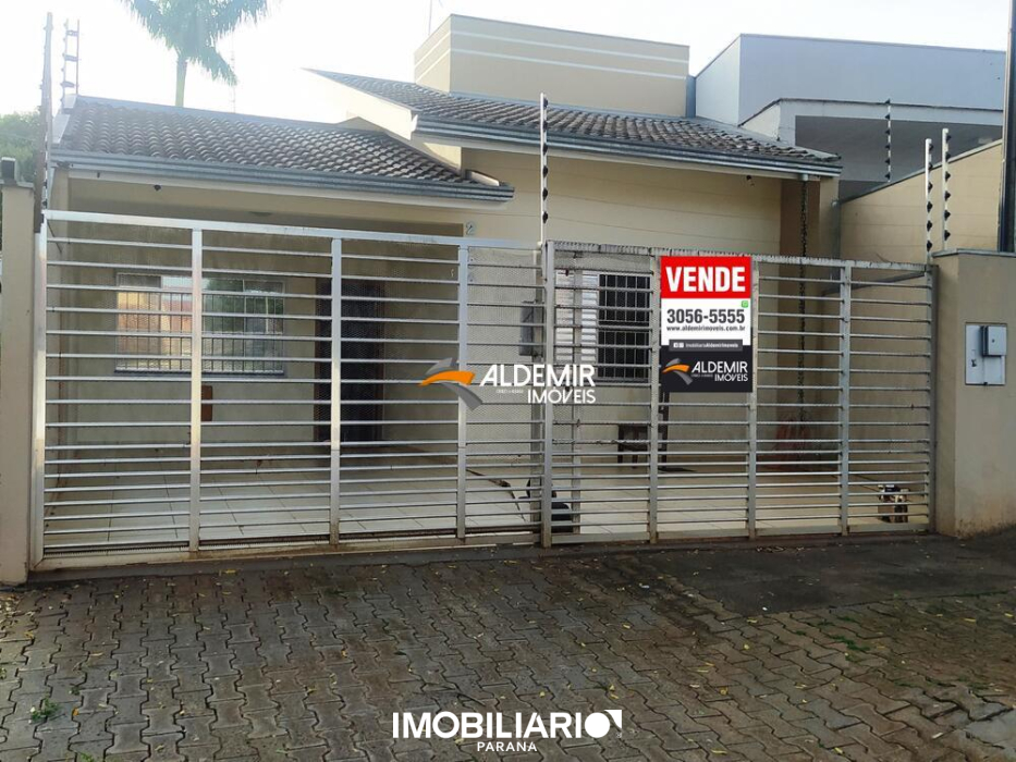 Residência para  venda em , Umuarama, 180,10m², com 2 quartos